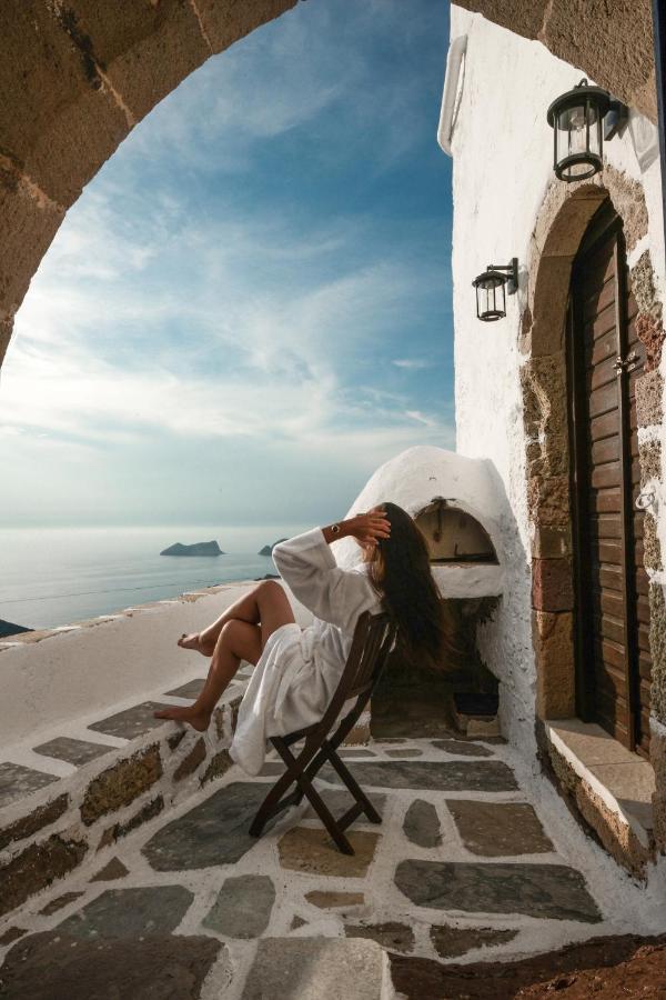 Castrum Traditional Sunset Suites Plaka  Exterior photo
