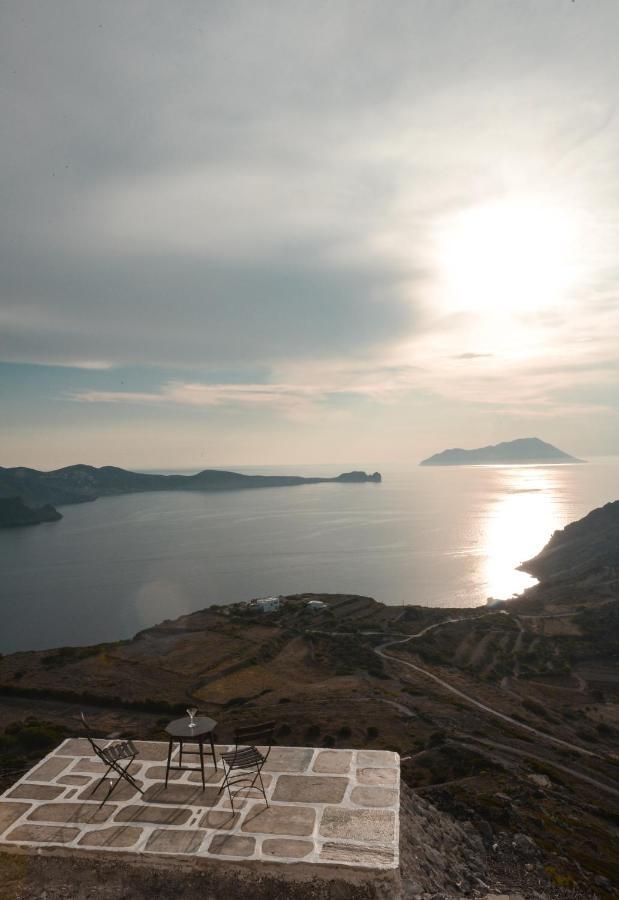 Castrum Traditional Sunset Suites Plaka  Exterior photo